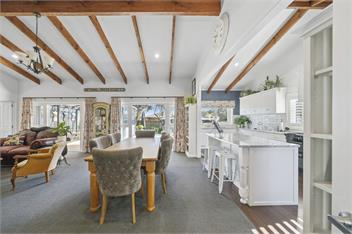 Fisherman Cottage (Bachcare) - Waikanae Beach