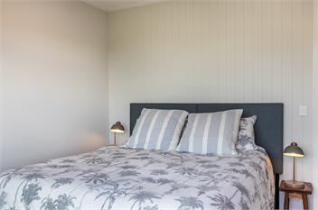 Kinloch Escape - Lake Views and Pool - Taupo