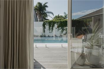 Papamoa Beach Retreat with Pool - Papamoa