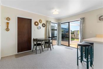 Relax on Linton (Bachcare) - Whangamata