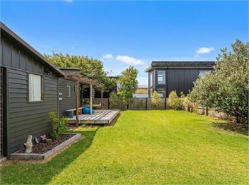 The Retro Shack (Bachcare) - Whitianga