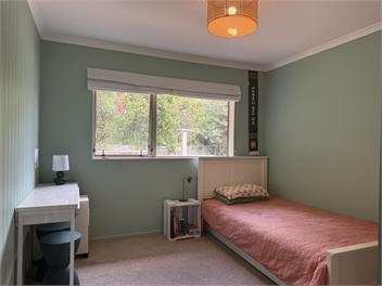 Family friendly sun trap - Raglan