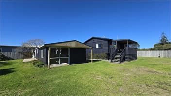 Appleton Beach Stay - OPOTIKI