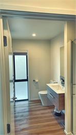 Modern Alpine Bach - warm, private, mountain views -