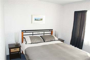 Peaceful Pukehina Beach Retreat - Pukehina