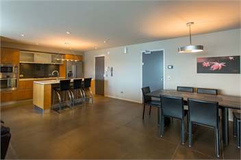 Downtown Queenstown View Apartment - Queenstown