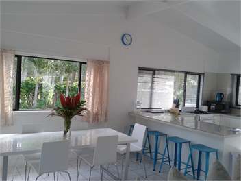 Tina's Beachfront House - Cook Islands