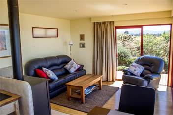 Sunrise Apartment, Golden Bay "Beachfront Heaven" - Takaka