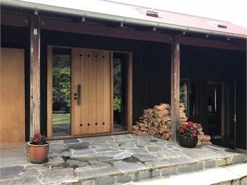 Awahuri - Waterfront River bend retreat (the Modern Bach!) - Taupo