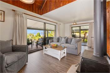 Splendour on Spencer (Bachcare) - Lake Tarawera