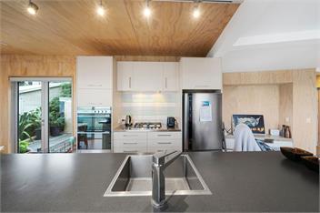 Rippling Waves Lookout (Bachcare) - Raumati South