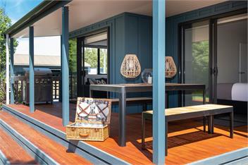 Lawn Cottages - Pohutukawa Cottage - Hastings