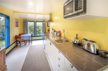 Matagouri Cottage (Bachcare) - Port Levy