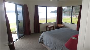 STUNNING ABSOLUTE BEACHFRONT - Whangaruru