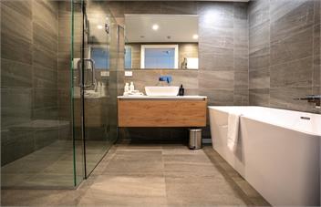 Genoa | lakefront apartment | walk to town - Wanaka