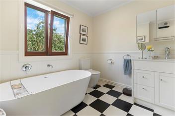 Victorian Villa (Bachcare) - Cromwell