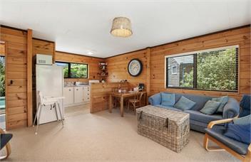 Lake Trip Cabin - Lake Taupo