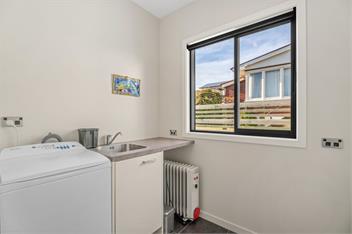 Frankton Arm Vista (Bachcare) - Queenstown