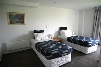 Frankton House (Bachcare) - Queenstown
