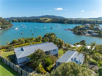 Number 8 - Mangonui