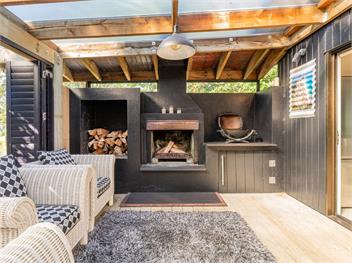 Living The Dream (Bachcare) - Whitianga