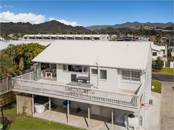 Beverley Beach (Bachcare) - Whangamata
