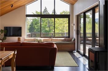 Redwood Cosy ~ a highly crafted new home - Hanmer Springs
