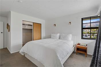 Alpine Escape (Bachcare) - Wanaka