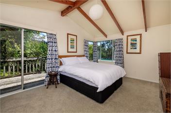Te Uenga (Bachcare) - Parekura Bay
