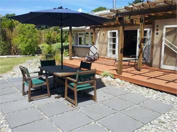 Pohara Beachfront Bliss - Pohara