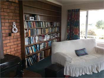 Jacks Bay Holiday Home - Owaka