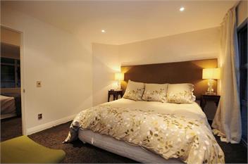 Riverview Retreat by MajorDomo - Luxury Queenstown Holiday Home - Queenstown