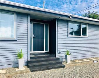 A designer's house (three bedroom holiday house) - Rotorua
