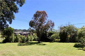The Beach House - Parapara beach bach - Golden Bay