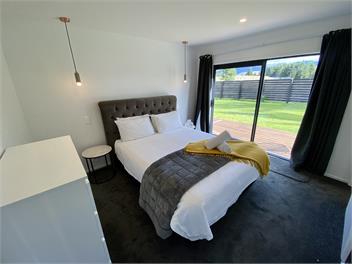 Blue Lake Holiday Home - FREE WIFI - Twizel