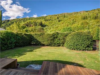The Hillvue with Spa (Bachcare) - Arrowtown