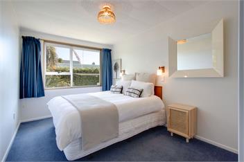 Absolute Beachfront (Bachcare) - Waimarama