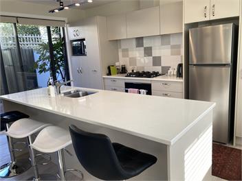 Christchurch Parkside Holiday Home - EV Charger - Christchurch