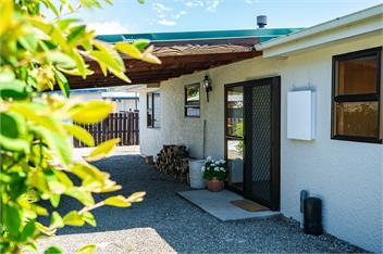 Downtown Delight (Bachcare) - Wanaka