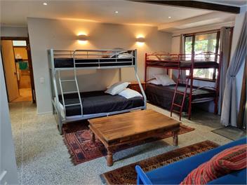 Hosts on the Coast - Oasis on Ocean - Whangamata