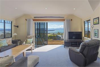 Jacaranda - Views over Tasman Bay - Nelson