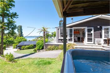 Kiwiana Bach (Bachcare) - Lake Tarawera