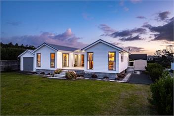 Mangawhai Heads Hole In One Family Fun! - Mangawhai Heads