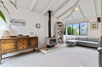 Waiake Family Retreat (Bachcare) - Auckland
