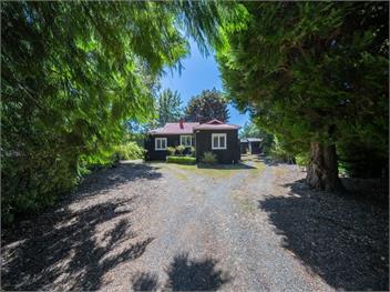 Fiordland Hideaway (Bachcare) - Te Anau