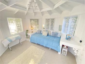 The Summer House - Northland