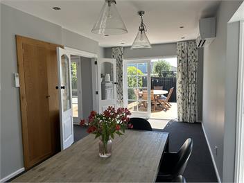 Peaceful Hillside Home in Cashmere - Christchurch