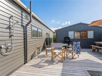 The Retro Shack (Bachcare) - Whitianga