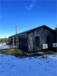 Modern Alpine Bach - warm, private, mountain views -