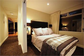 Riverview Retreat by MajorDomo - Luxury Queenstown Holiday Home - Queenstown